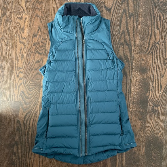 Lululemon Fluffed Up Down Vest Alberta Lake Teal - Picture 3 of 10